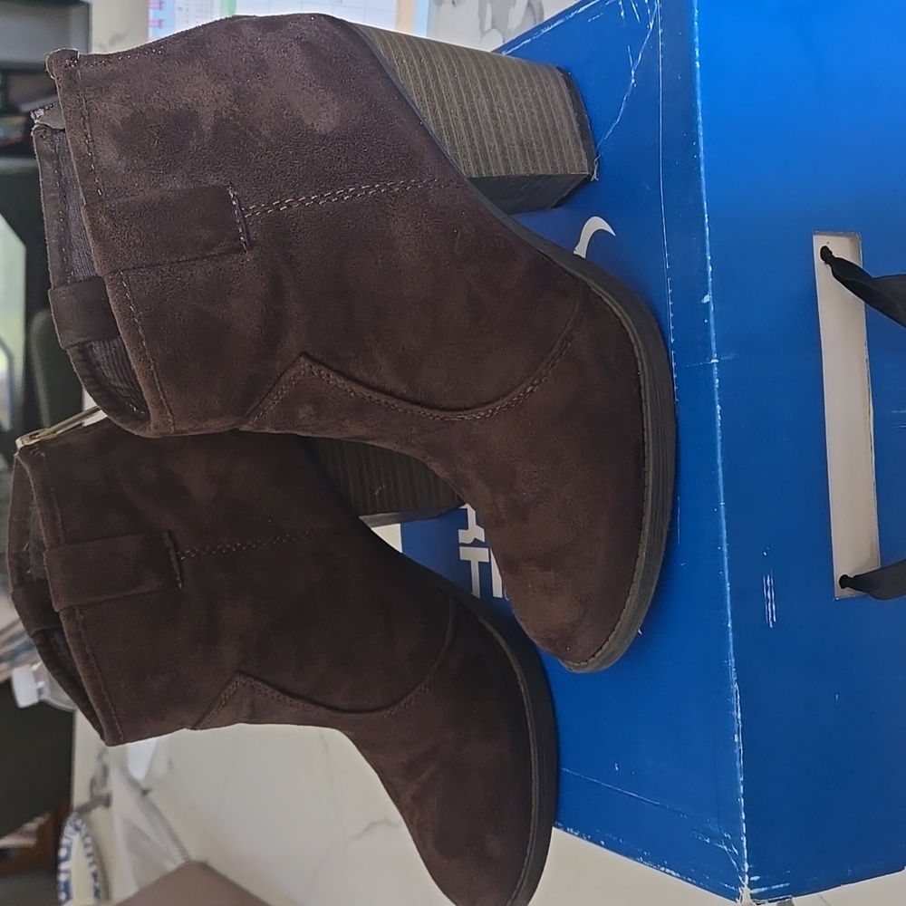 Shiekh Suede Booties - Picture 3 of 9